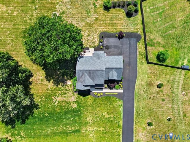5725 Baylor Grove Ct, Providence Forge, VA 23140