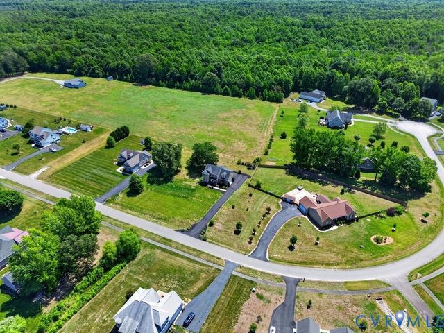 5725 Baylor Grove Ct, Providence Forge, VA 23140