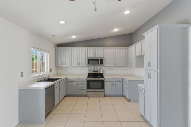 1341 Nile Drive, Thermal, CA 92274