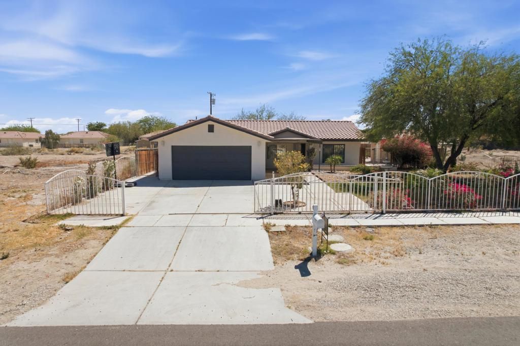 1341 Nile Drive, Thermal, CA 92274