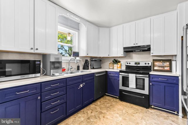 439 BATH AVE, Catasauqua, PA 18032