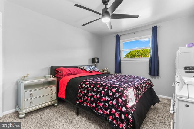 439 BATH AVE, Catasauqua, PA 18032