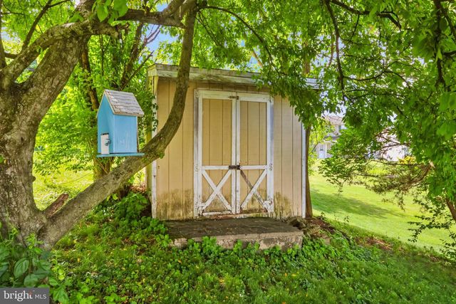 439 BATH AVE, Catasauqua, PA 18032