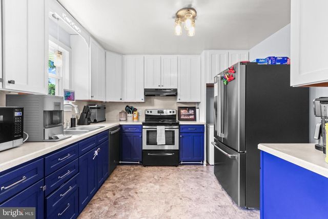 439 BATH AVE, Catasauqua, PA 18032