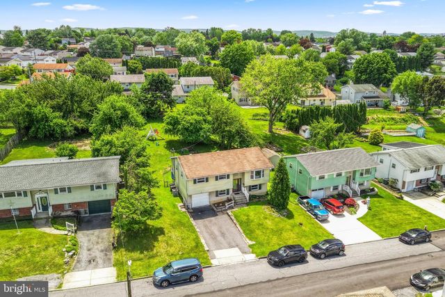 439 BATH AVE, Catasauqua, PA 18032