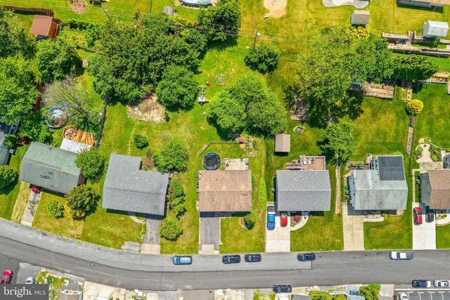 439 BATH AVE, Catasauqua, PA 18032