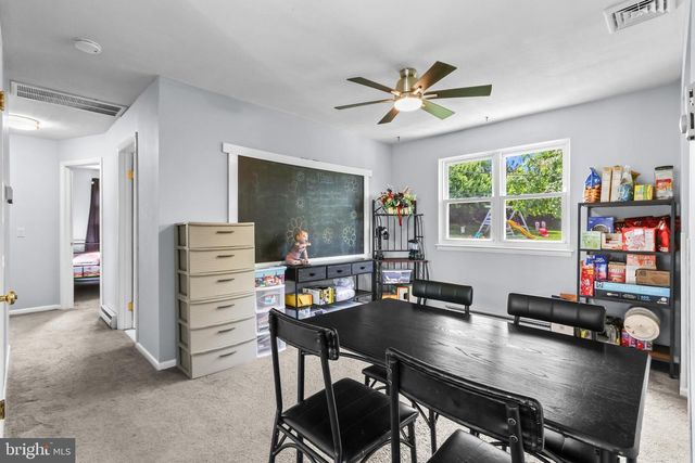 439 BATH AVE, Catasauqua, PA 18032