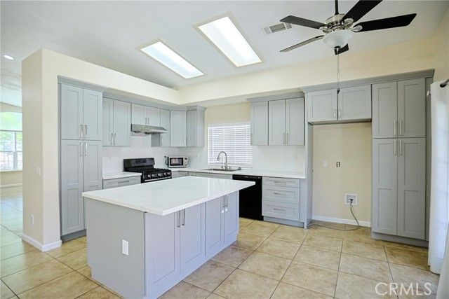 18930 Applewood, Lake Elsinore, CA 92530