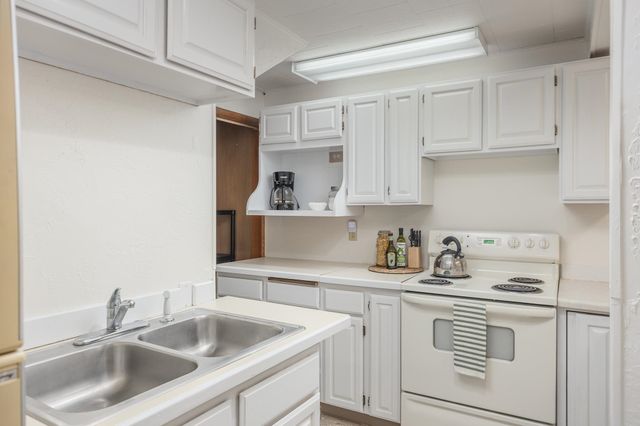 2727 RIVERVIEW DRIVE, Fairbanks, AK 99701