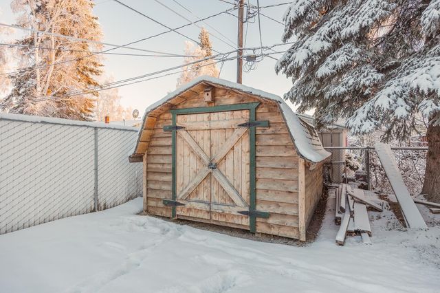 2727 RIVERVIEW DRIVE, Fairbanks, AK 99701