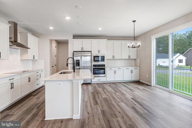 2845 WHITE TAIL DR, Locust Grove, VA 22508