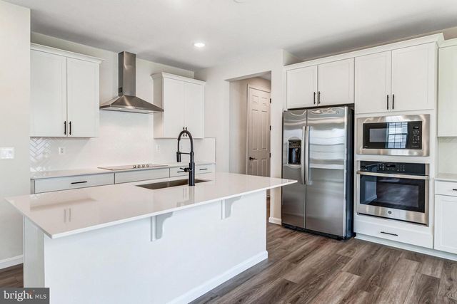 2845 WHITE TAIL DR, Locust Grove, VA 22508