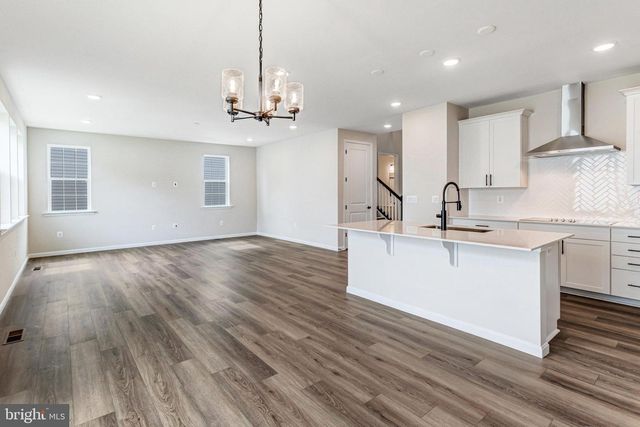 2845 WHITE TAIL DR, Locust Grove, VA 22508