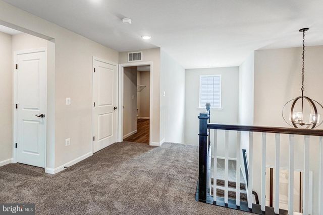 2845 WHITE TAIL DR, Locust Grove, VA 22508