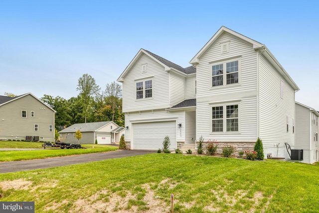 2845 WHITE TAIL DR, Locust Grove, VA 22508