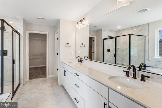 2845 WHITE TAIL DR, Locust Grove, VA 22508