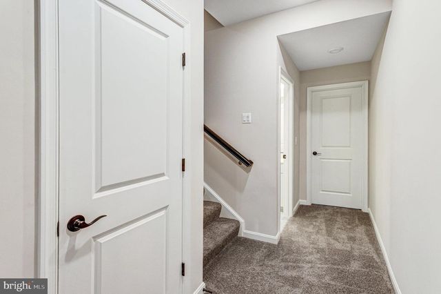 2845 WHITE TAIL DR, Locust Grove, VA 22508