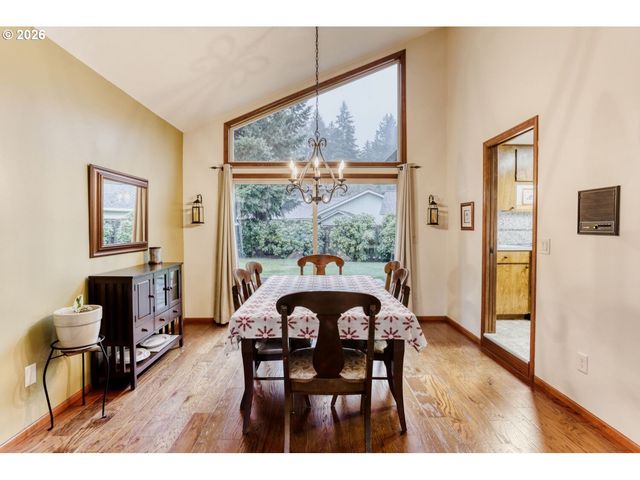 3702 Se MEIER Ct, Hillsboro, OR 97123