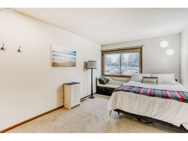 3702 Se MEIER Ct, Hillsboro, OR 97123