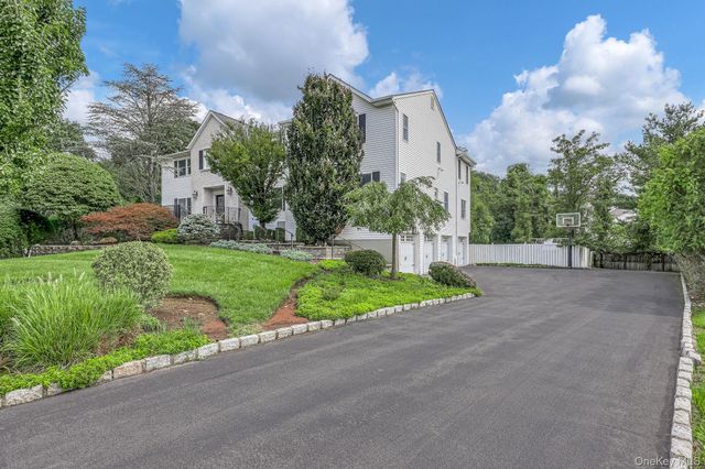 19 Lowell Drive, New City, NY 10956