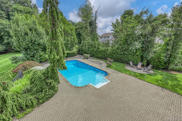 19 Lowell Drive, New City, NY 10956