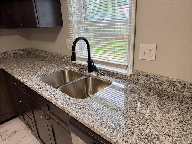 805 S Logan Street, Independence, MO 64050
