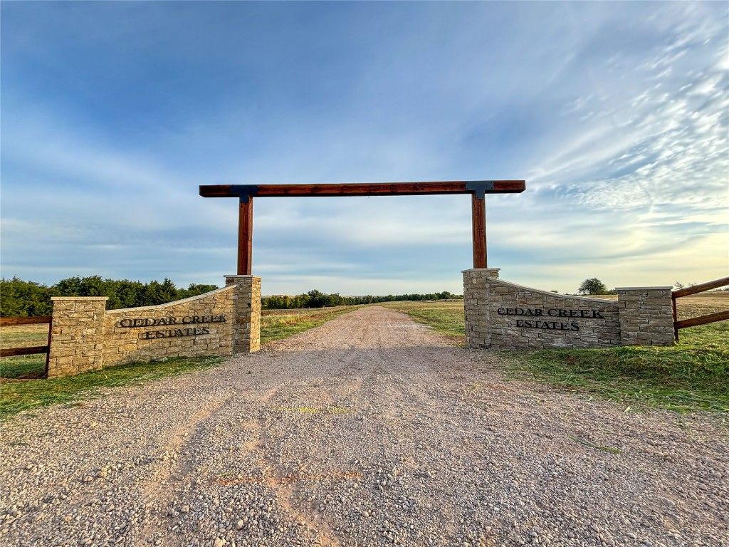 1020 Creekside Trail 07, Guthrie, OK 73044