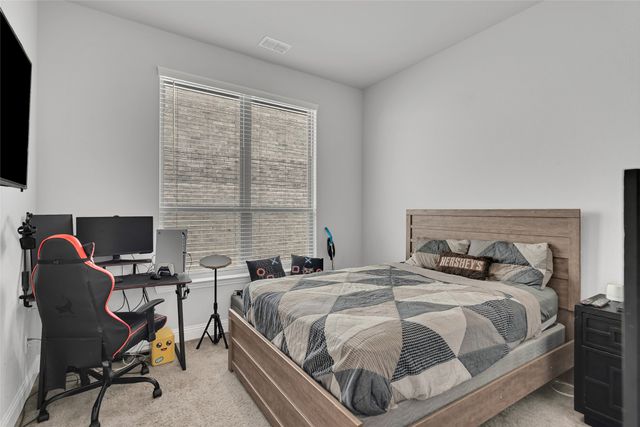 1404 Arrowwood Drive, Aubrey, TX 76227