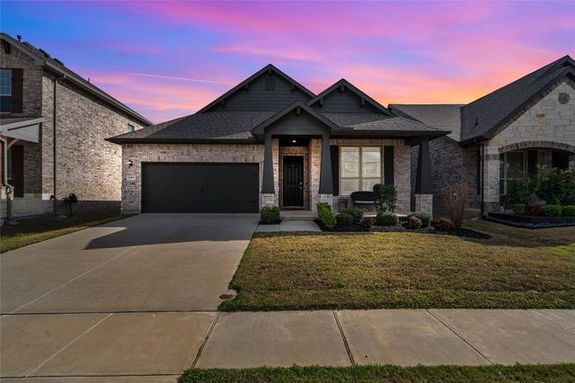 1404 Arrowwood Drive, Aubrey, TX 76227