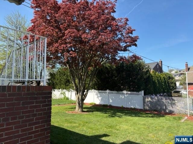 734 Louise Court, Lyndhurst, NJ 07071