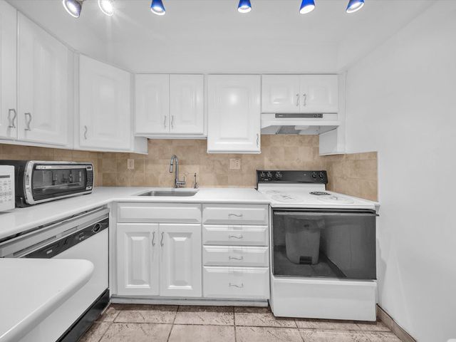 251 174th Street 2310, Sunny Isles Beach, FL 33160