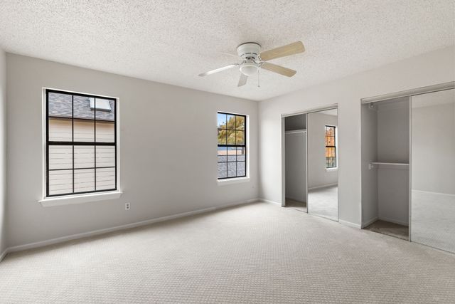 4231 Phoenix, Carrollton, TX 75010