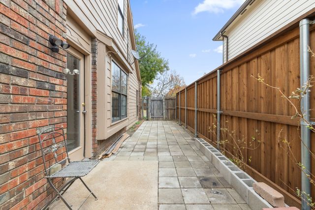 4231 Phoenix, Carrollton, TX 75010