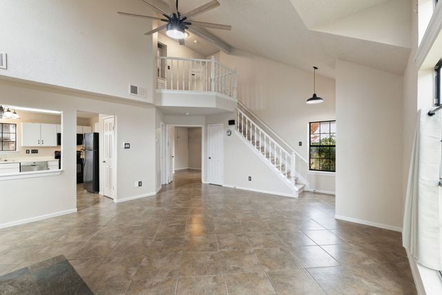 4231 Phoenix, Carrollton, TX 75010