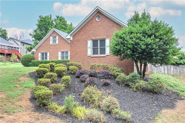 4975 Hamby Road NW, Acworth, GA 30102