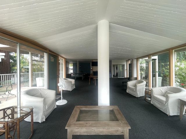 500 W Middlefield Road 122, Mountain View, CA 94043