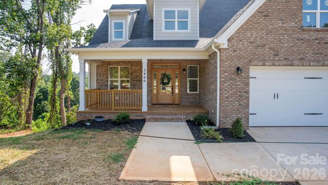 3800 Erskine Woods Drive, Bessemer City, NC 28016