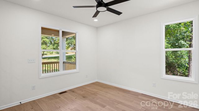 3800 Erskine Woods Drive, Bessemer City, NC 28016