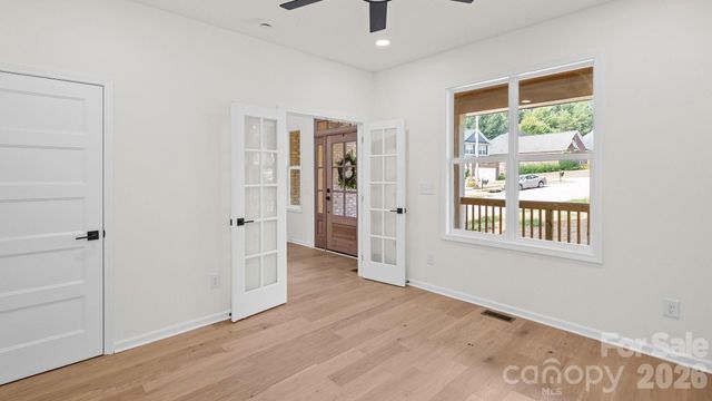 3800 Erskine Woods Drive, Bessemer City, NC 28016