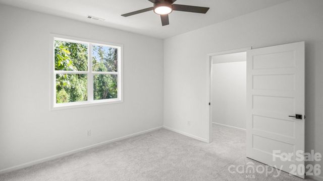 3800 Erskine Woods Drive, Bessemer City, NC 28016