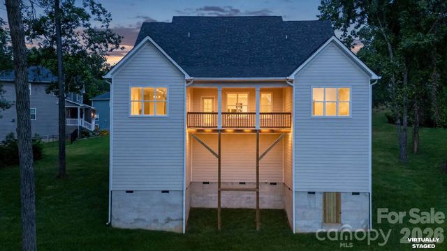 3800 Erskine Woods Drive, Bessemer City, NC 28016