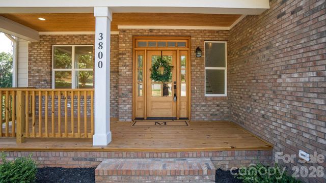 3800 Erskine Woods Drive, Bessemer City, NC 28016
