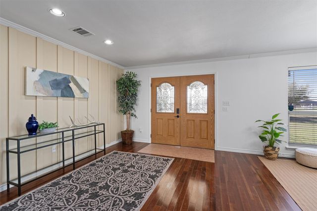 101 Private Road 915, Georgetown, TX 78626