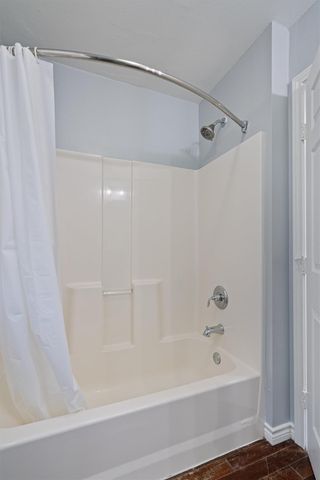 101 Private Road 915, Georgetown, TX 78626