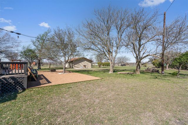 101 Private Road 915, Georgetown, TX 78626