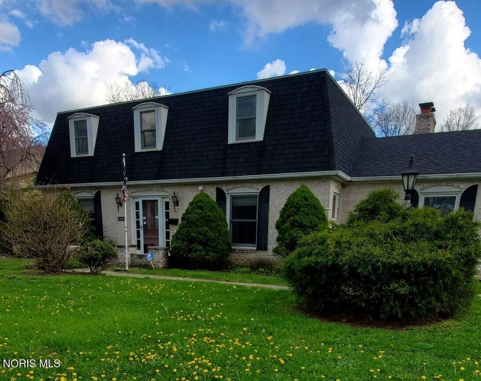 2003 Bucklew Drive, Toledo, OH 43613