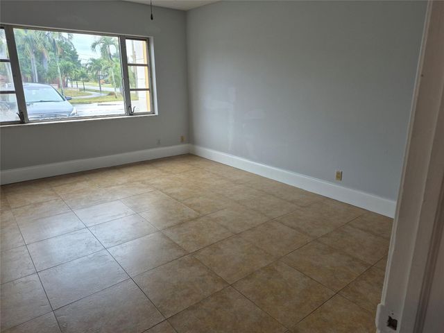 5840 NE 22nd Way 707, Fort Lauderdale, FL 33308