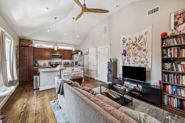 4406 Clay Street, Houston, TX 77023