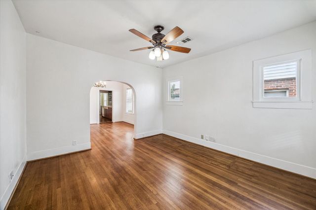 4406 Clay Street, Houston, TX 77023