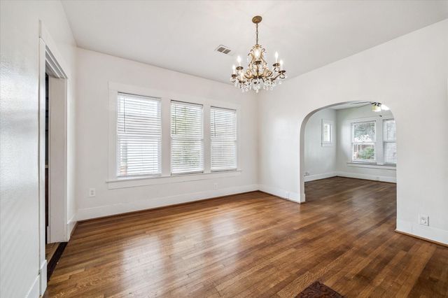 4406 Clay Street, Houston, TX 77023